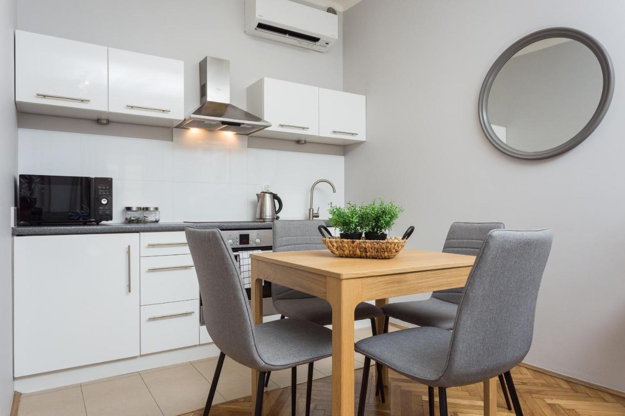 Barbican House Apartments Красков Екстериор снимка